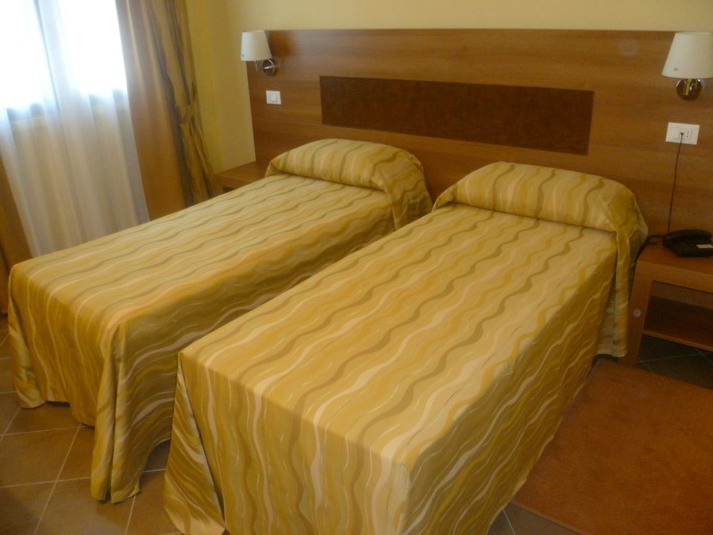 Hotel Corte Business 카브리아고 외부 사진